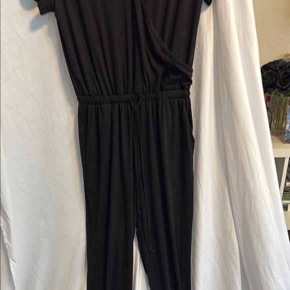 PRETTYGARDEN deep V neck, short sleeve wrap jumpsuit - Picture 11 of 13